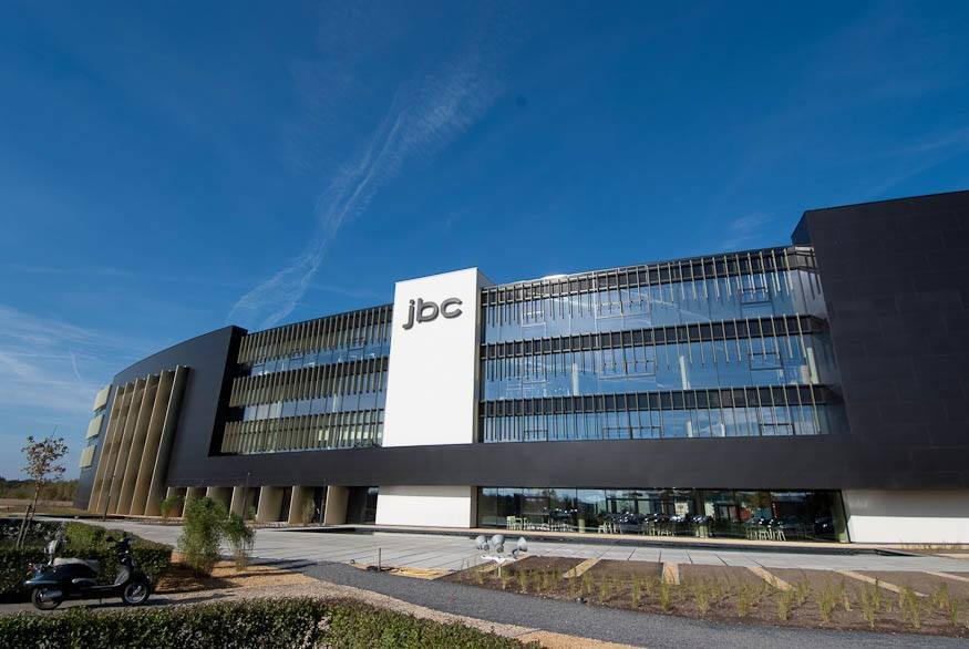 Glasgevel gevelbekleding JBC projectbouw Schüco Corswarem