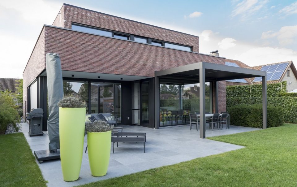 Terrasoverkapping Renson Camargue Alken Corswarem