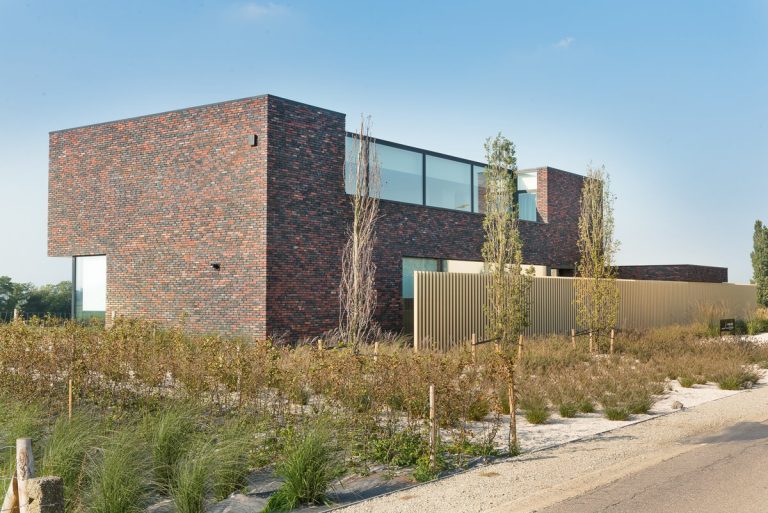 Aluminium buitenschrijnwerk ramen deuren woning Zichem Schüco Corswarem