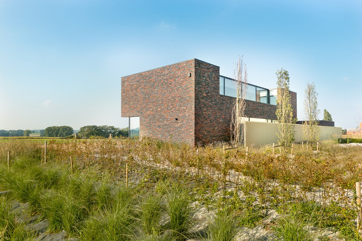 Aluminium buitenschrijnwerk ramen deuren woning Zichem Schüco Corswarem