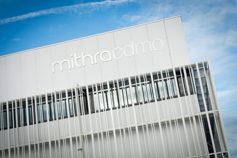 Aluminium buitenschrijnwerk ramen deuren glasgevel gevelbekleding Mithra Flémalle projectbouw Schüco Corswarem