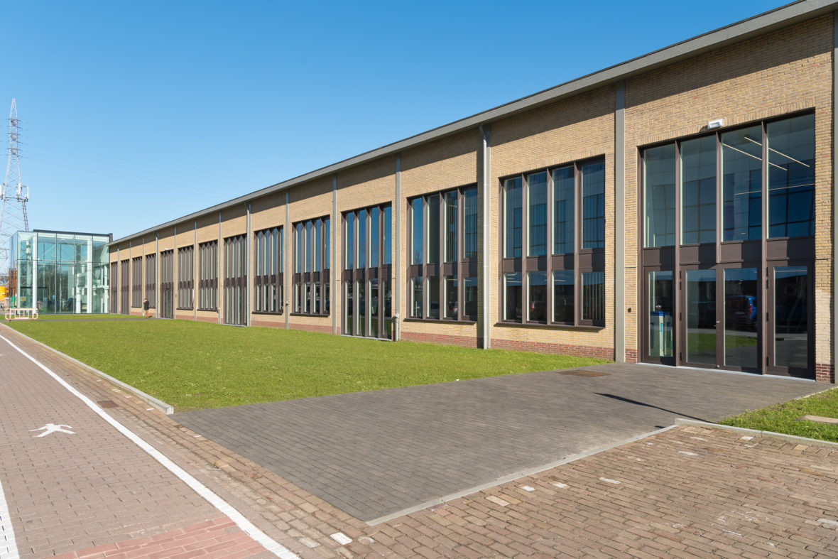 Aluminium buitenschrijnwerk ramen deuren Corda Campus Hasselt projectbouw Schüco Corswarem