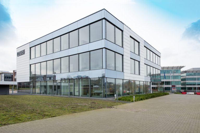 Aluminium buitenschrijnwerk ramen deuren glasgevel Phoenix Zaventem projectbouw Schüco Corswarem
