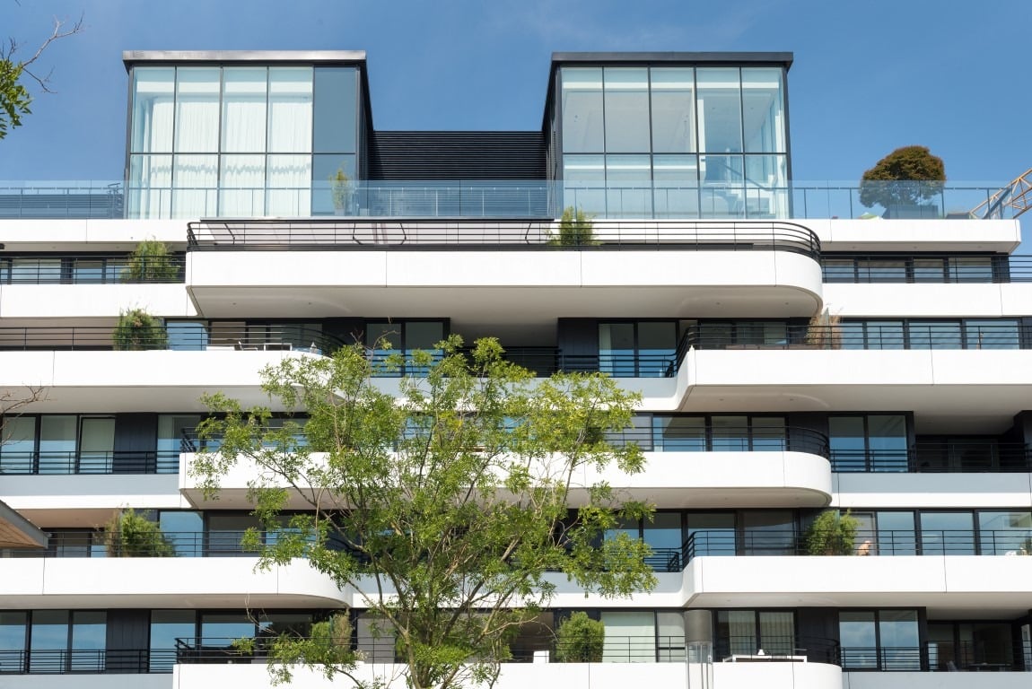 Aluminium buitenschrijnwerk ramen deuren glasgevel gevelbekleding Zuidzicht Hasselt projectbouw Schüco Corswarem