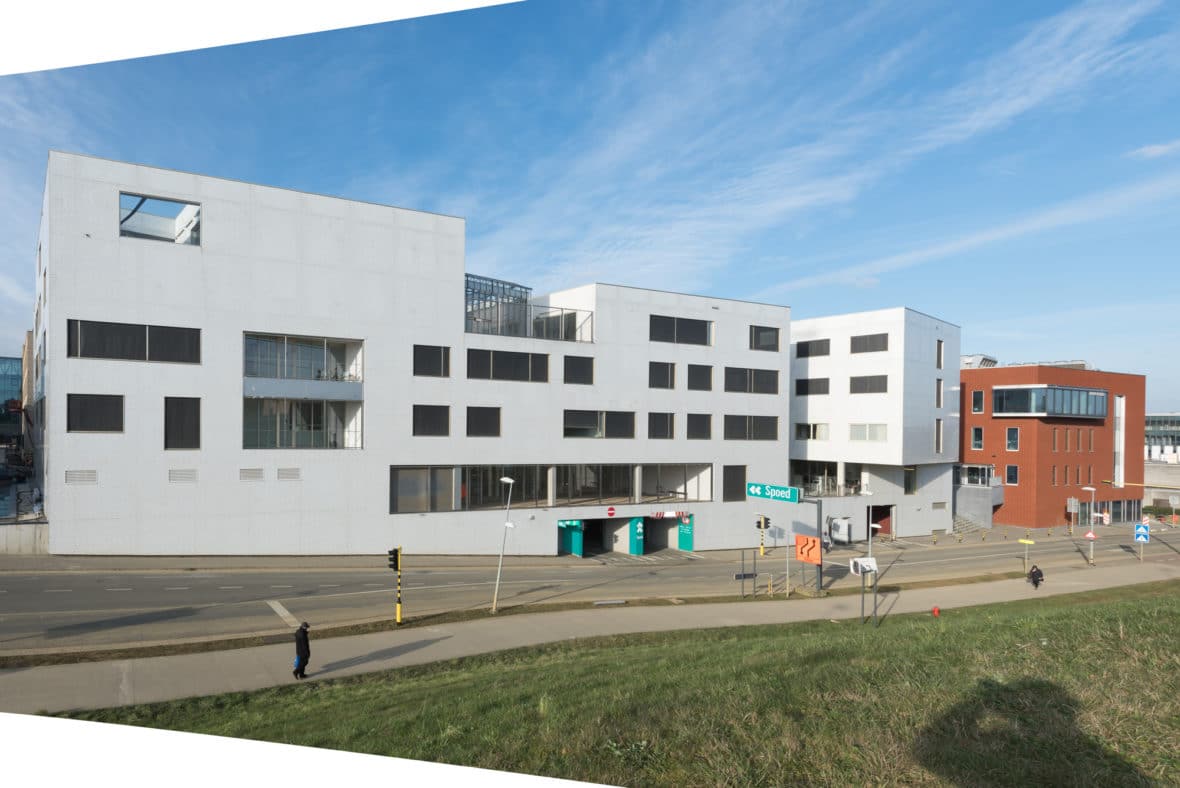 Aluminium buitenschrijnwerk ramen deuren glasgevel gevelbekleding UZ Leuven projectbouw Schüco Corswarem