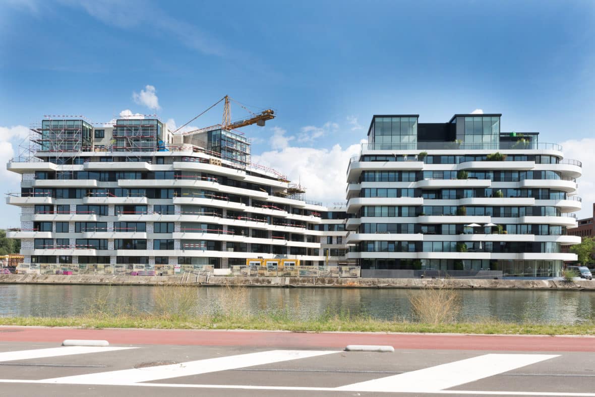 Aluminium buitenschrijnwerk ramen deuren glasgevel gevelbekleding Zuidzicht Hasselt projectbouw Schüco Corswarem