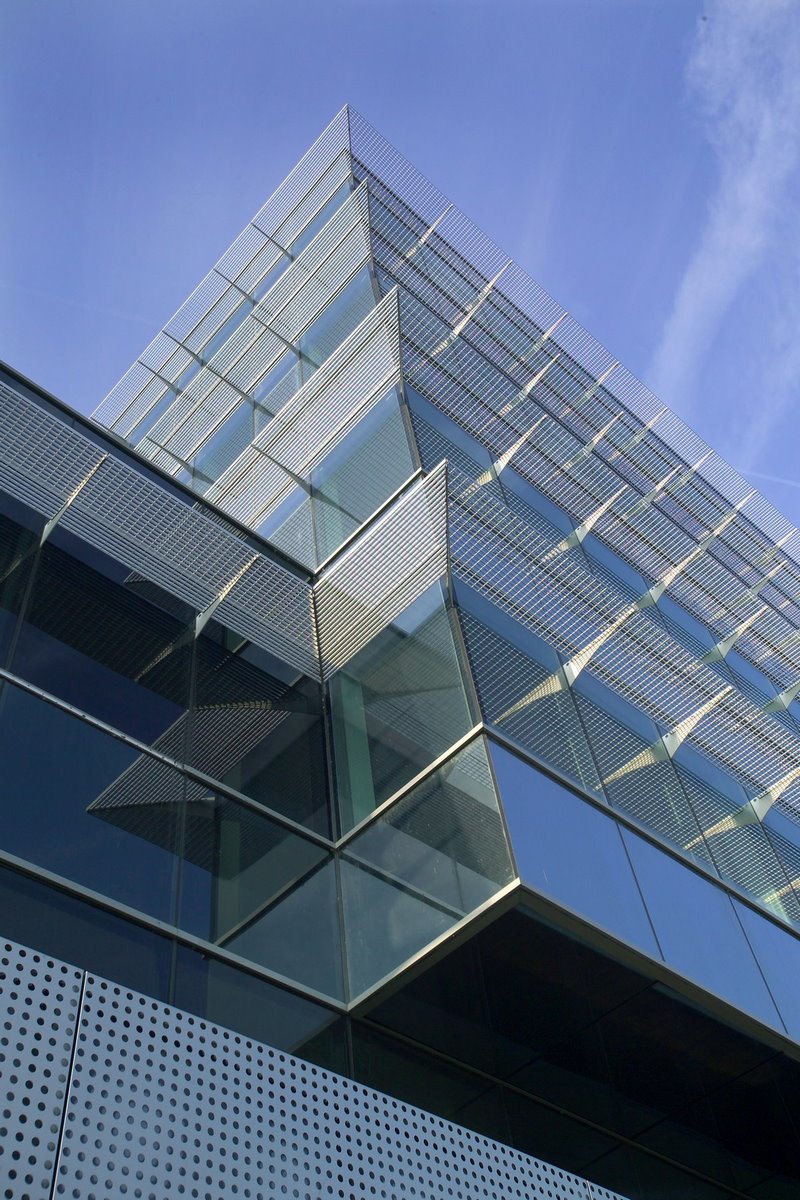 Aluminium buitenschrijnwerk ramen deuren glasgevel gevelbekleding Jan De Nul Hofstade Aalst projectbouw Schüco Corswarem