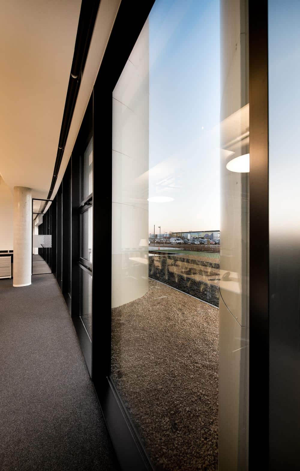 Aluminium buitenschrijnwerk ramen deuren glasgevel gevelbekleding JBC Houthalen projectbouw Schüco Corswarem