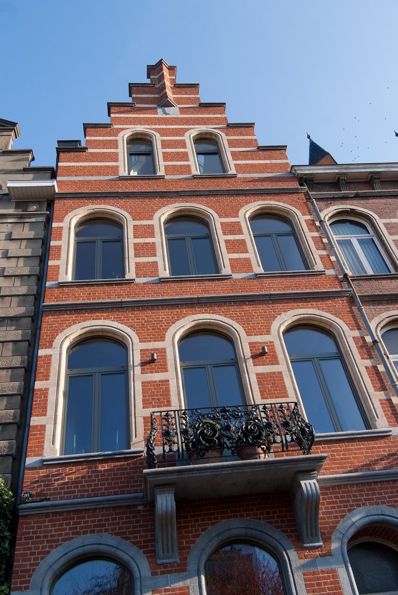 Aluminium buitenschrijnwerk ramen deuren woning Leuven Schüco Corswarem