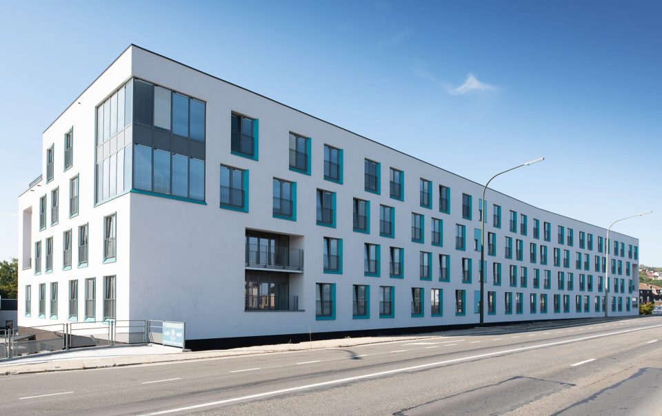 Aluminium buitenschrijnwerk ramen deuren Bords De Meuse Jemeppe projectbouw Schüco Corswarem